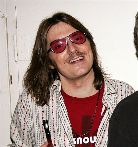 Report: Mitch Hedberg died of drug overdose .